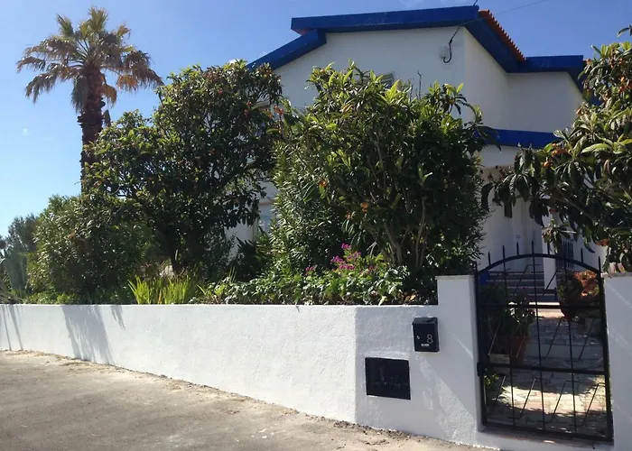 Wavin' Trees *